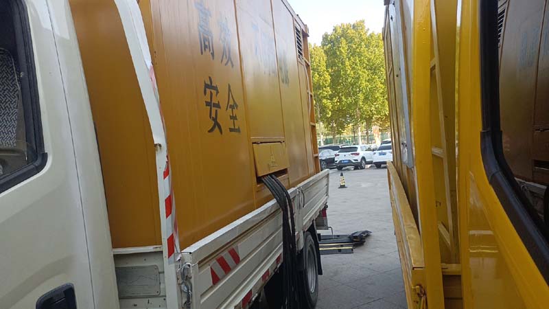 申扎如何判断柴油发电机组和UPS电源的切换时间是否符合要求？