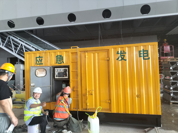 申扎怎样判断空气滤清器是否需要更换？